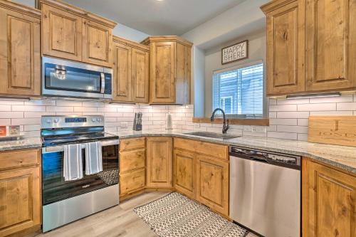 Loveland House | 1 Mi to Downtown Loveland: Cozy Getaway!