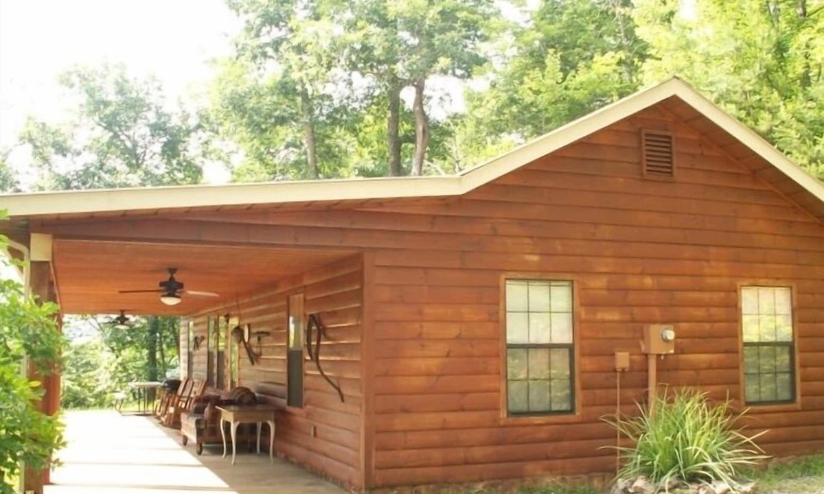 Qualla Cabin | 3-bedroom 3-bath cabin 6 minute drive to Harrah's Casino - 1 Gig internet