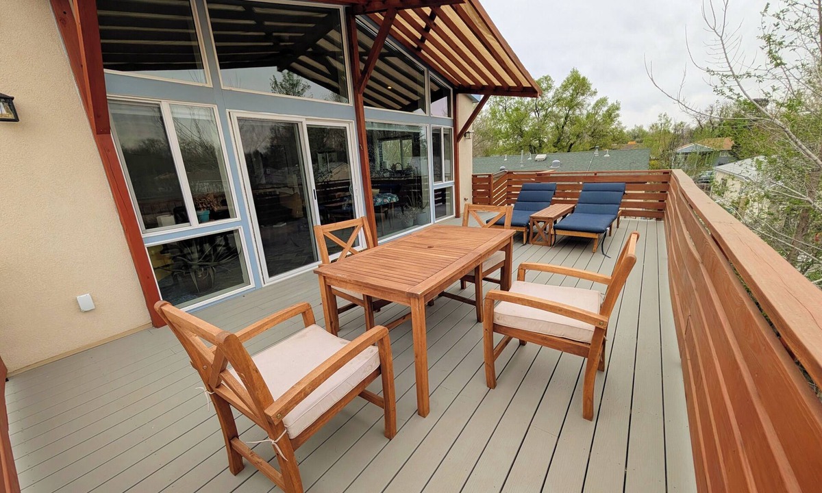 Aurora House | Airy 1-bedroom townhome in charming Aurora with AC