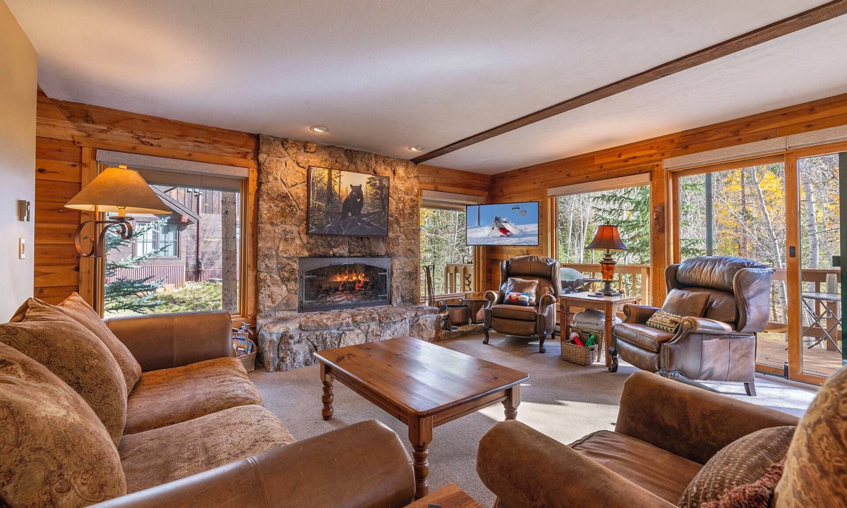 Keystone House | Beautiful Keystone Cabin Minutes from Keystone Ski Resort-Sleeps 10-Dogs Okay!