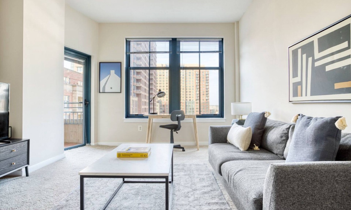 Aurora Highlands Apartment | Blueground | Pentagon City, rooftop, nr Arlington Cemetery
