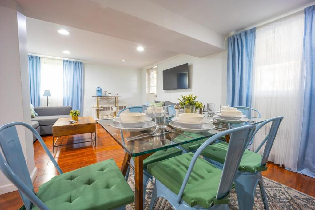 Southeast Yonkers Apartment | Bright 3bed basement with backyard & free parking