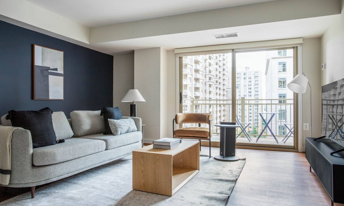 Ballston Apartment | Bright Ballston 1BR w/Concierge, W/D & Pool, near Metro, by Blueground