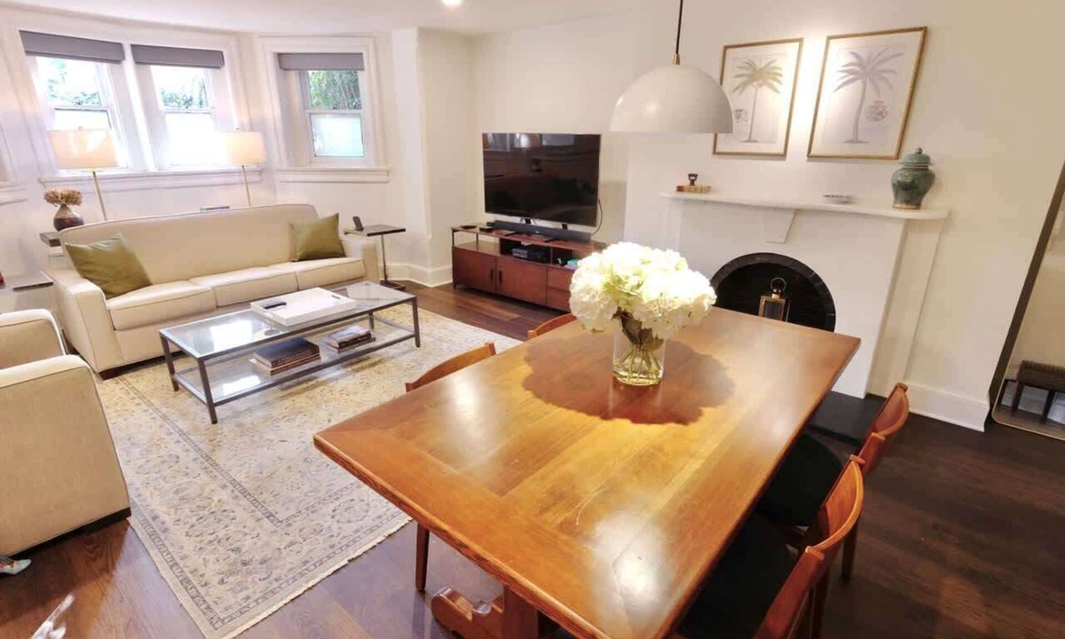 Logan Circle Apartment | Brownstone Logan 1 Bedroom - 1 mile to White House