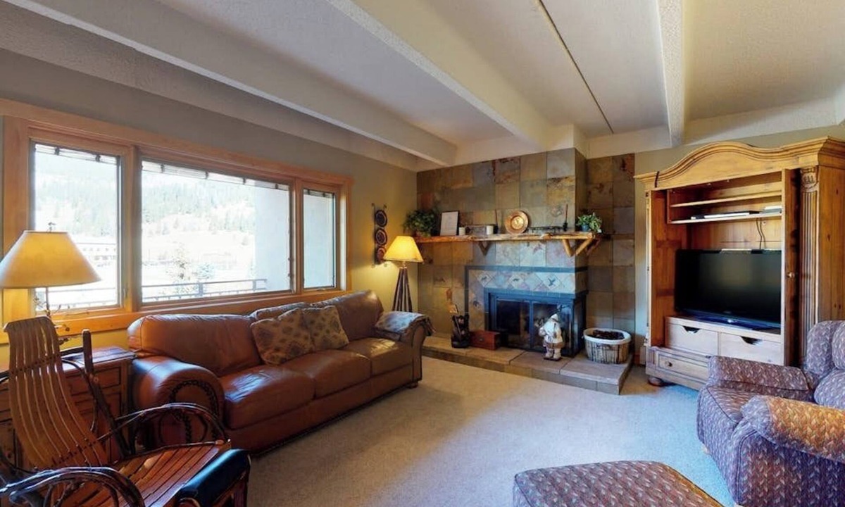 East Village at Copper Condo | Charming mountain condo w/Vail Pass views, gas fireplace, deck, & shared hot tub