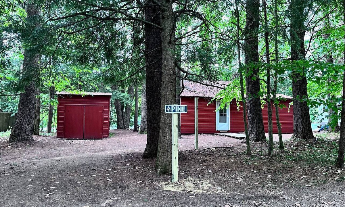 Corinth Cabin | Charming One-Floor Waterfront Cabin with Dock & Fire Pit Near the River | Corinth, New York