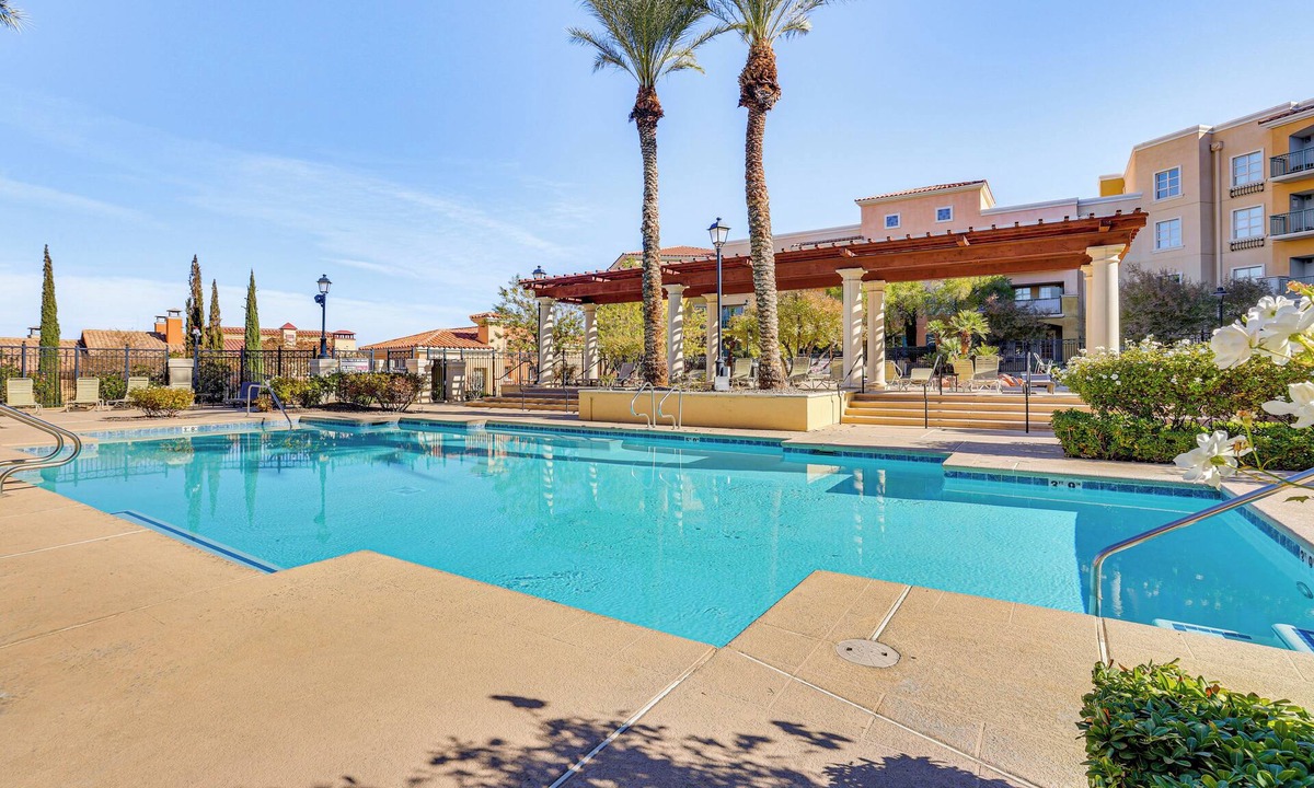 Lake Las Vegas Apartment | Charming Retreat on Lake Las Vegas w/Pool Access!