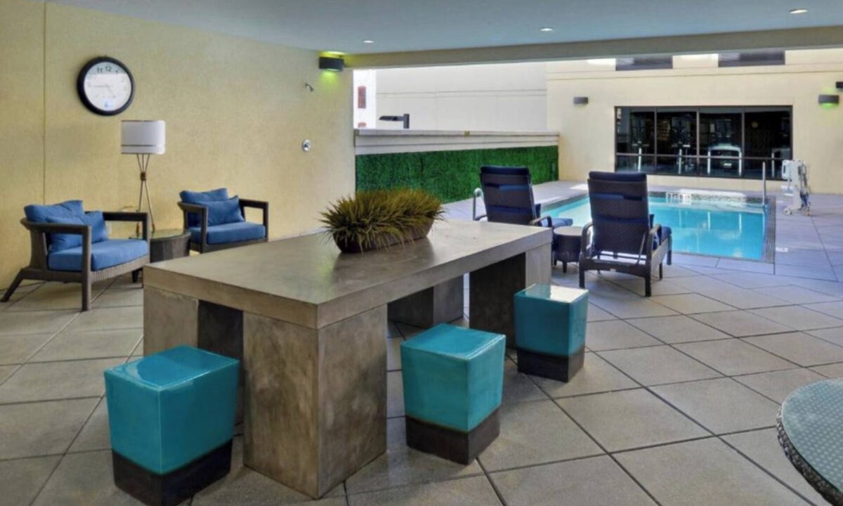 Downtown Wilmington Hotel | Comfortable Lodging in Downtown w/Outdoor Pool Near Historic Landmark | 4 Units