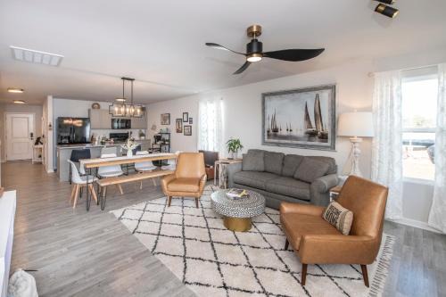 Southport House | Cozy Coastal Home Near Beaches, Shops, Restaurants