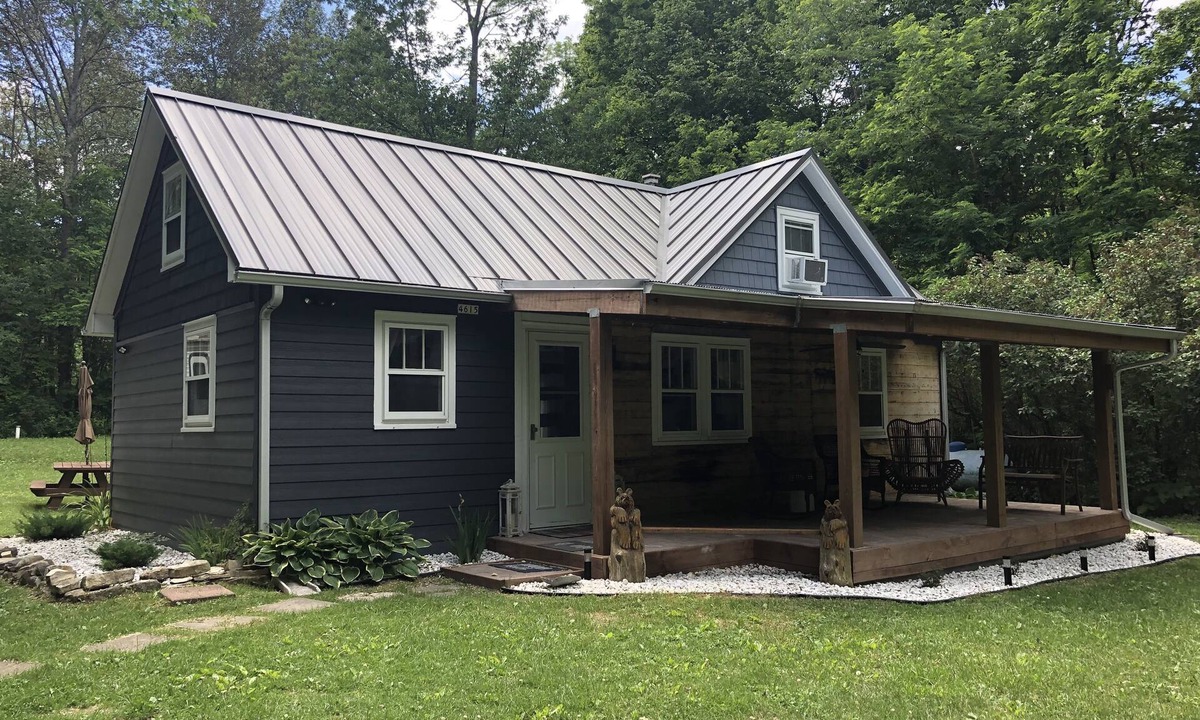 Egg Harbor Cottage | Cozy cottage with firepit, in walking distance to beach and the town!