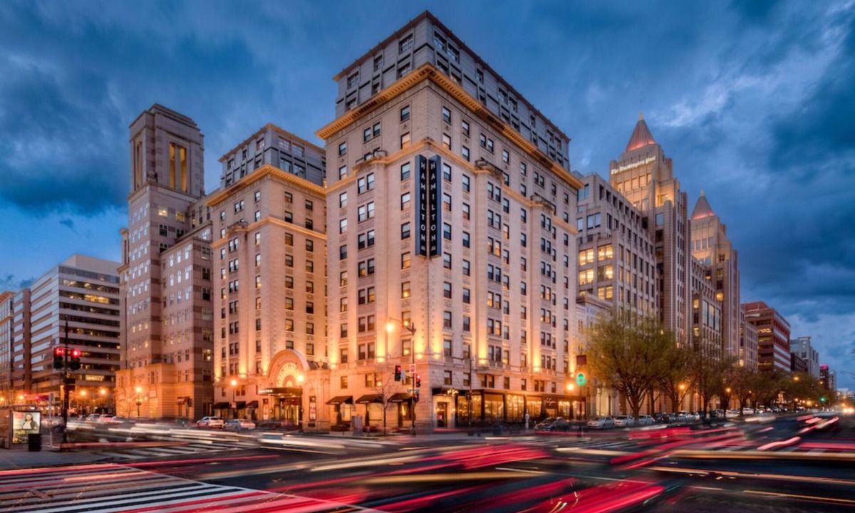 Logan Circle Hotel | DC Studio King – Spacious & Luxe Retreat