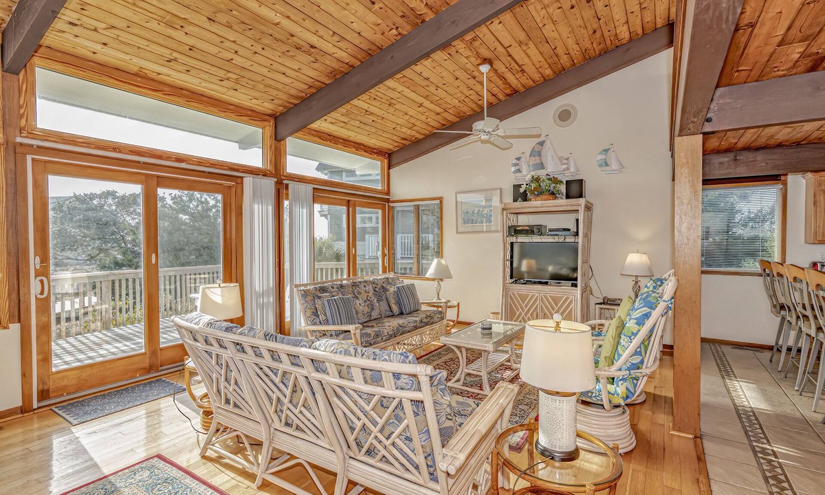 South Beach House | Discover Two Silversides right by beach access 24 on Bald Head Island!