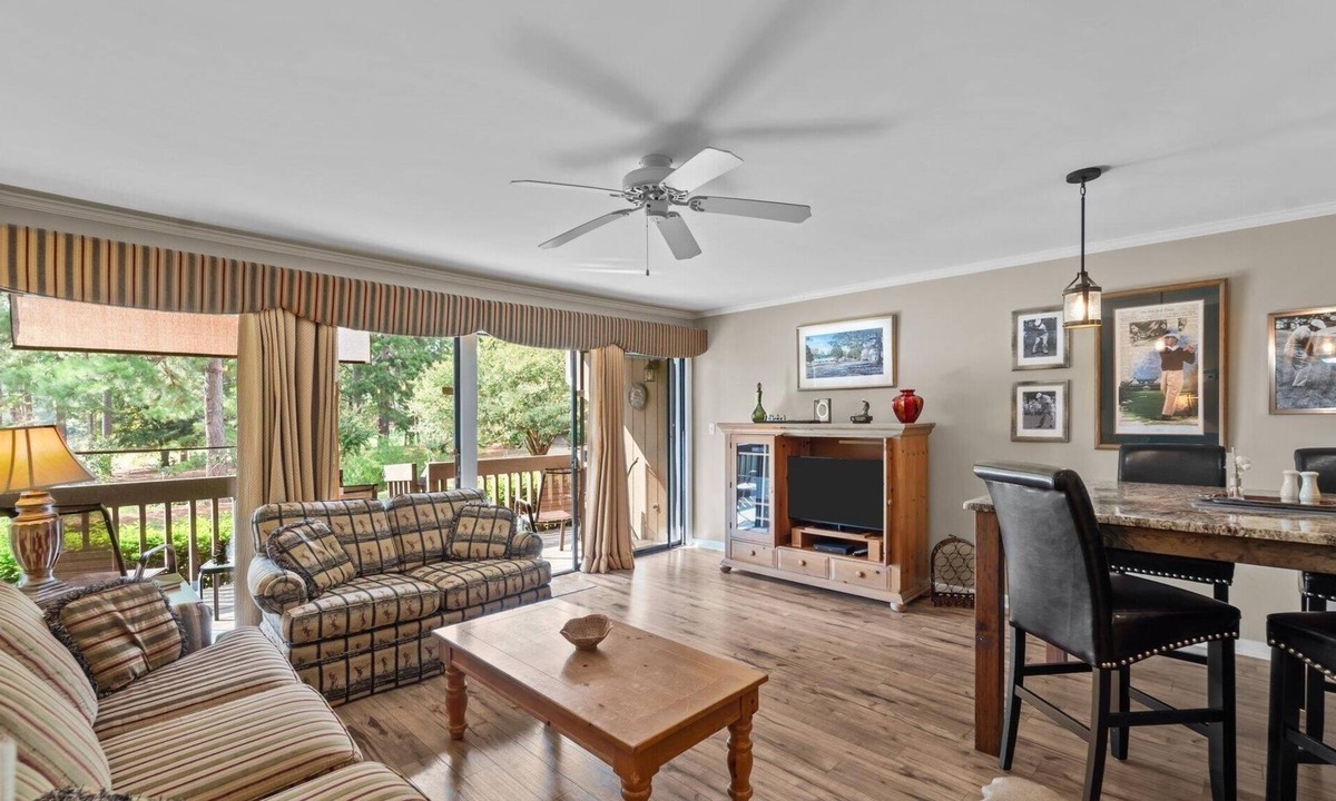 Pinehurst Condo | Fairway-Front Condo-Golf Course Views ·Walk to Pinehurst Resort & Village Dining