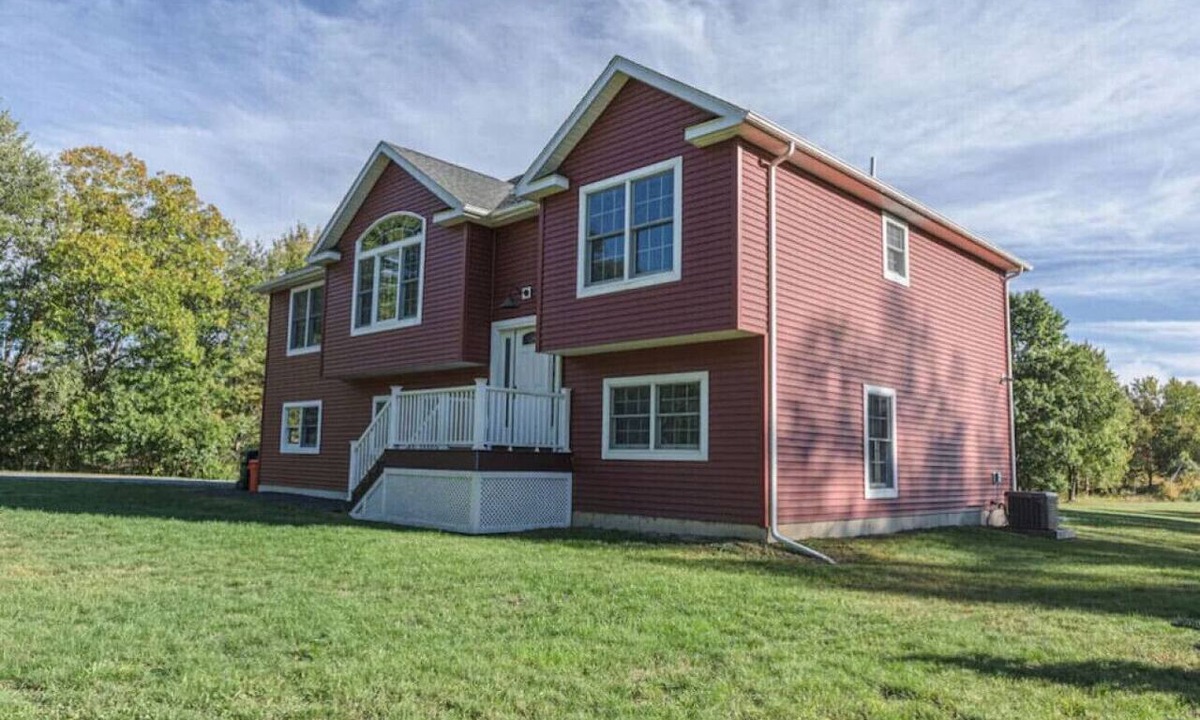 Highland House | Fall Foliage 4BR Retreat Near New Paltz - Sleeps 8