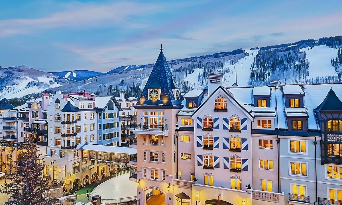 Vail Hotel | Fantastic Getaway! Amazing Mountain View w/Hot Tub and Parking!