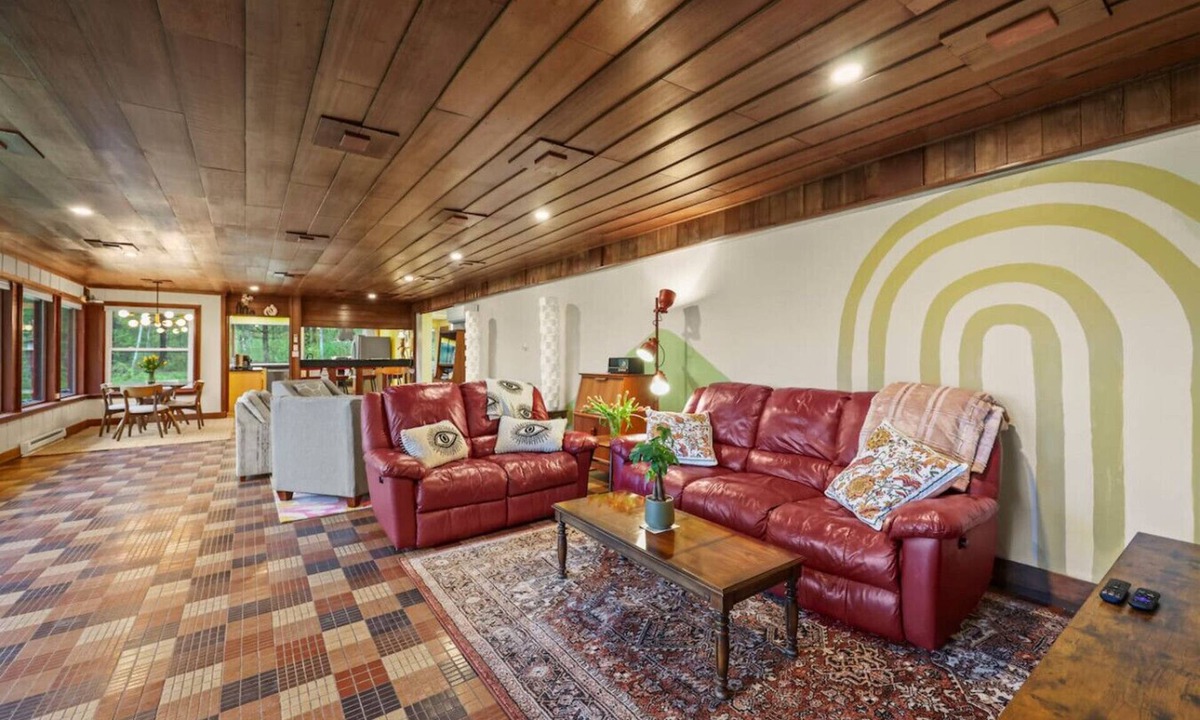 Pittsfield House | Friendly Hills | Passive Home EV Charger