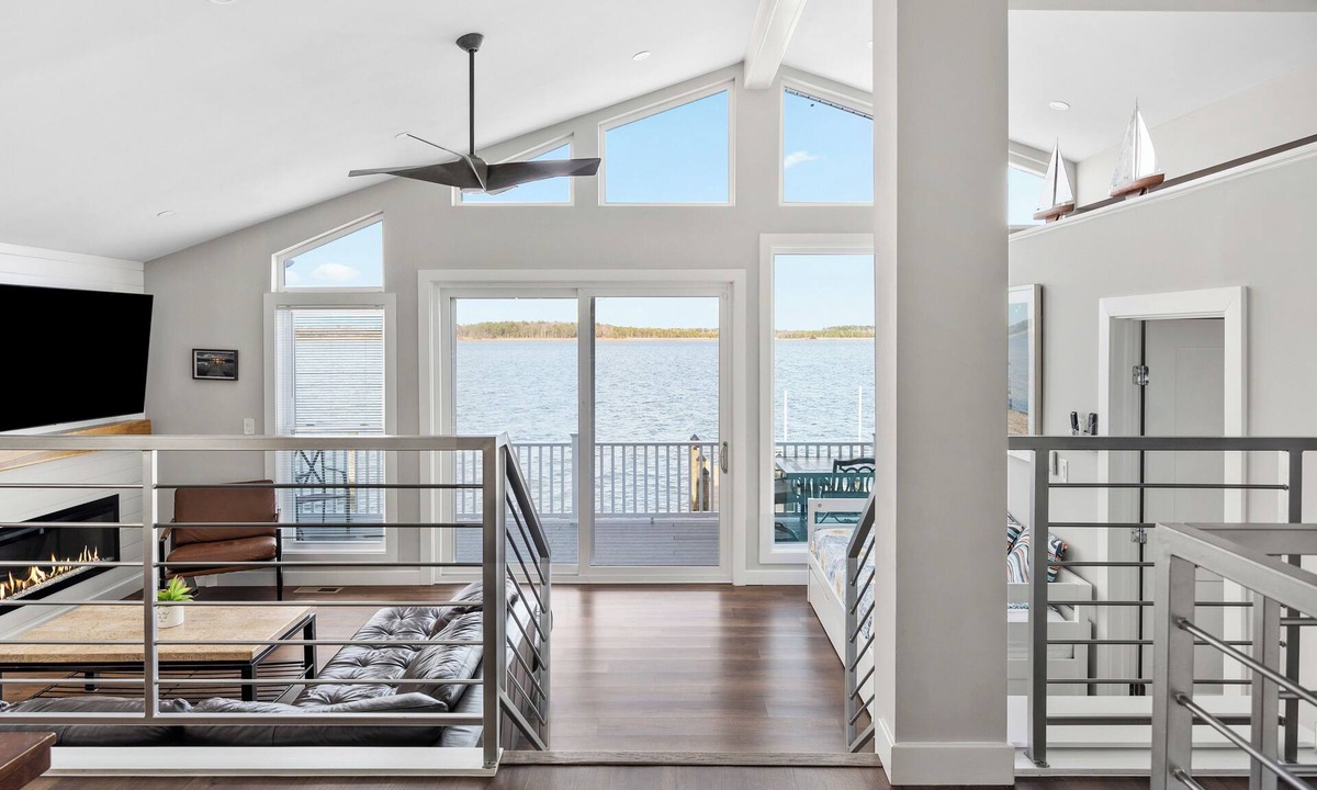 Ocean Pines Cottage | Game Room! Waterfront Group Haven in Ocean Pines