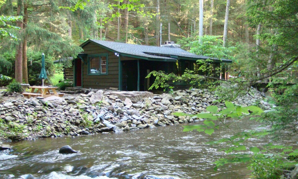 Stroudsburg Cabin | Get cozy at Big Al's Poconos Creek House - Wireless DSL and Trout!