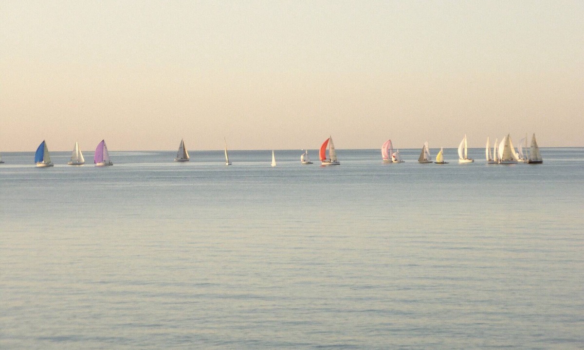 Youngstown Cottage | Great 3-bedroom cottage in Youngstown on Lake Ontario perfect for your getaway