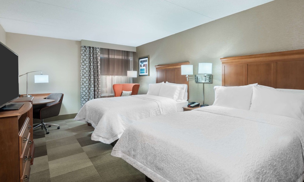 Danbury Hotel | Hampton Inn Danbury