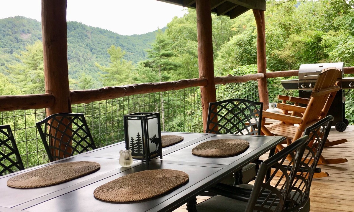 Highlands Cabin | “Highlands Mountaintop Getaway”