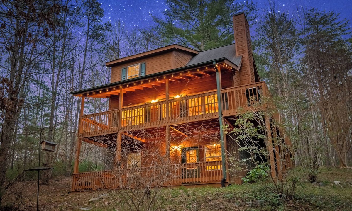 Blairsville House | Hilltop Hideaway - New Hot Tub - New Game Room - Wraparound Porch