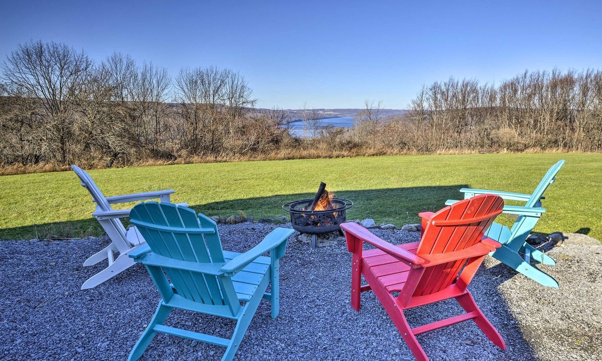Tully House | Hilltop Retreat June-Oct -10% 5 nights or more (Auto Applies)
