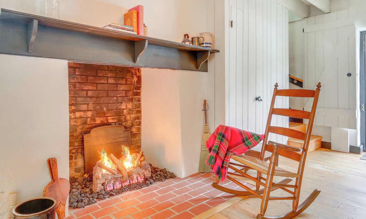 Thurmont Cottage | Historical Thurmont Escape w/Furnished Deck!