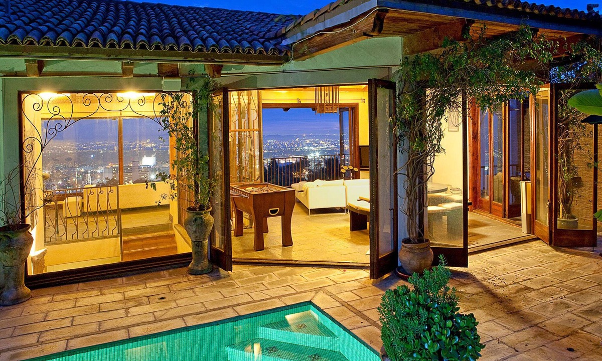 Hollywood Hills House | Hollywood Hills 6,000 sq.ft. Villa in the Sky - Amazing Views