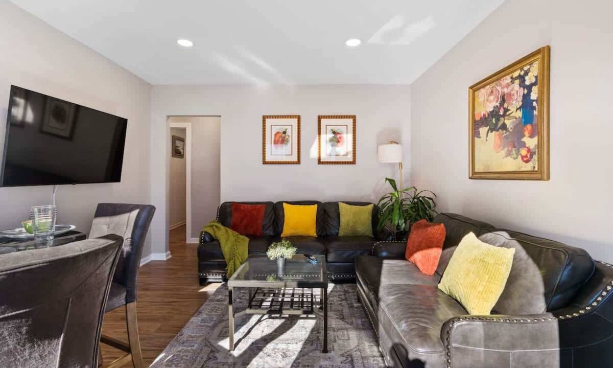 Hackensack House | Homey 4BR w Parking, near NYC