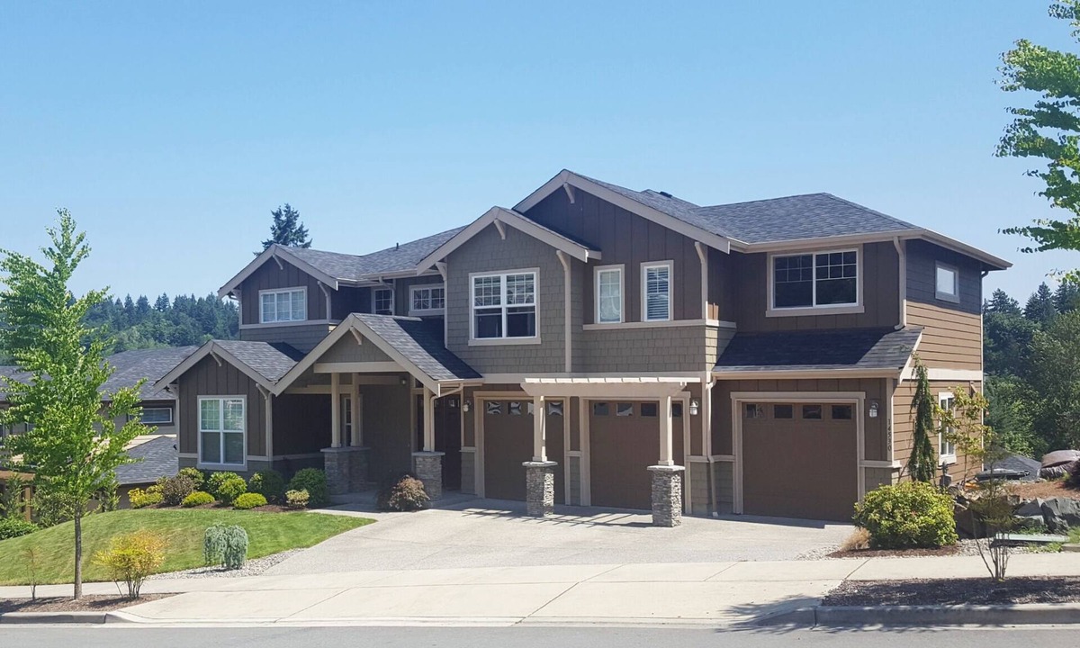 Inglewood-Finn Hill House | Huge, Luxe Retreat with A/C Near Woodinville Wineries