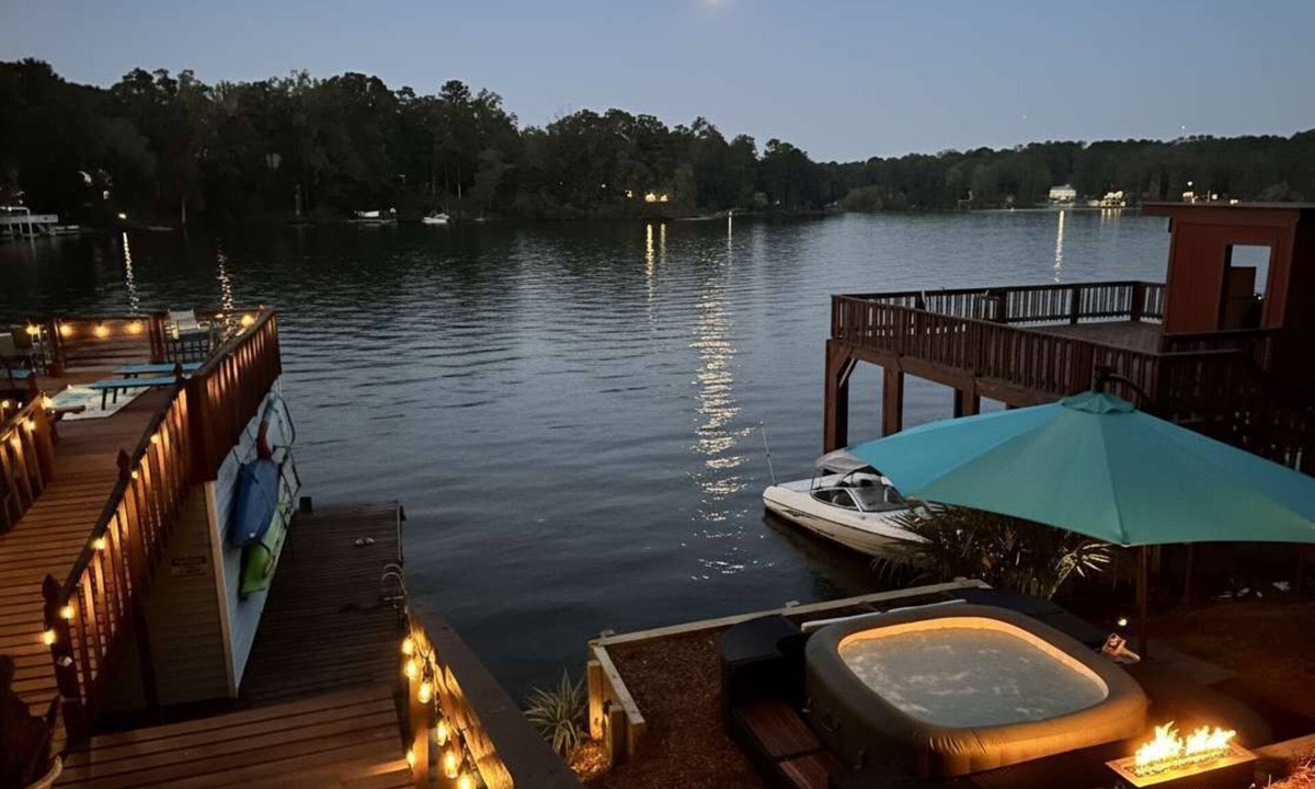 Snellville House | Lakefront Escape with Sauna, Hot Tub, BBQ & Games