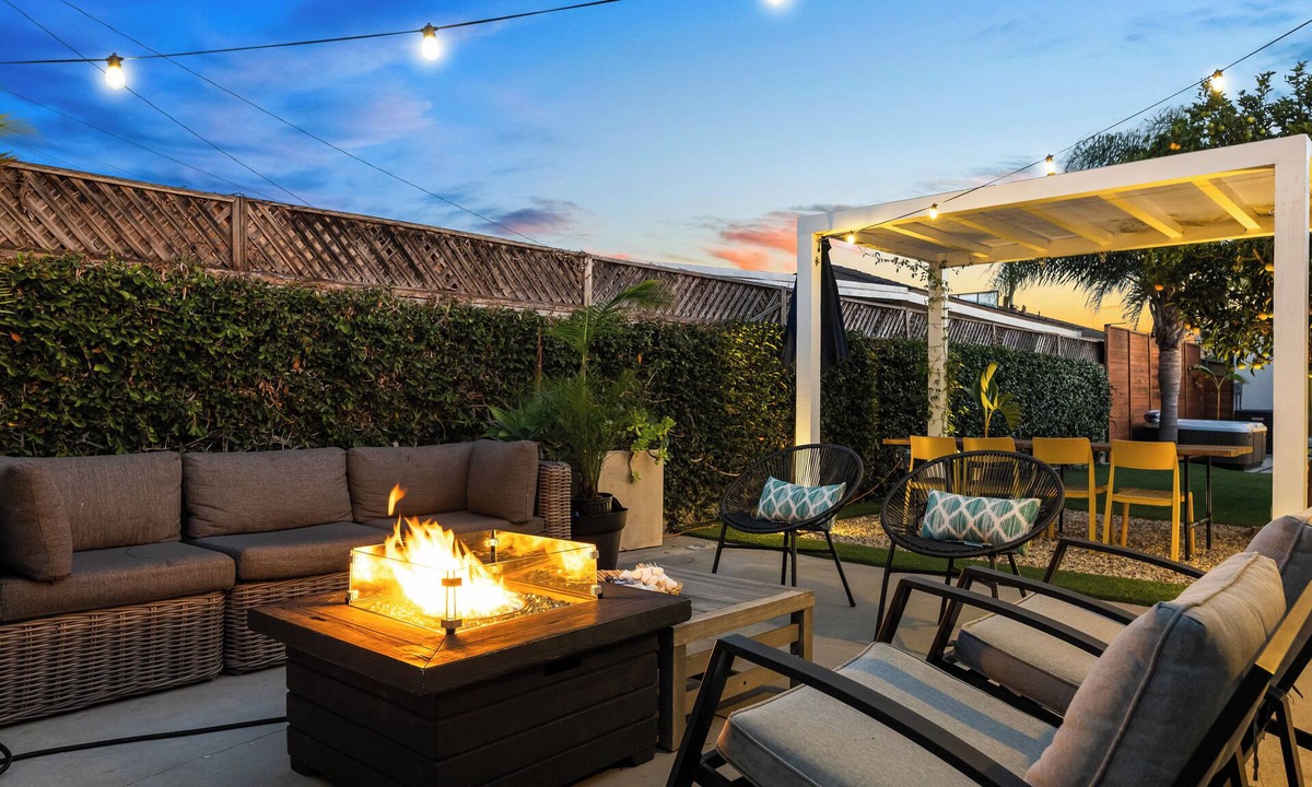 Del Aire House | LOCATION! Dreamy Coastal Bungalow w/Hot Tub, Games, Media Room!