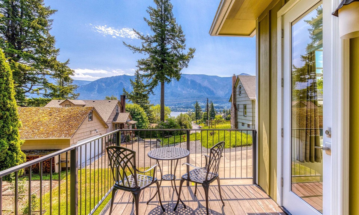Stevenson House | Lovely house with river & mountain views, deck, grill, washer&dryer & wood stove