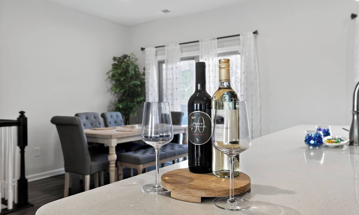Cary House | Lux Home - Mins to Downtown, RDU, Fenton, UNC Health, WakeMed, & The Triangle