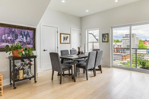 Park View House | Luxe NW DC Condo w/Rooftop Deck: .7 Mi to Howard