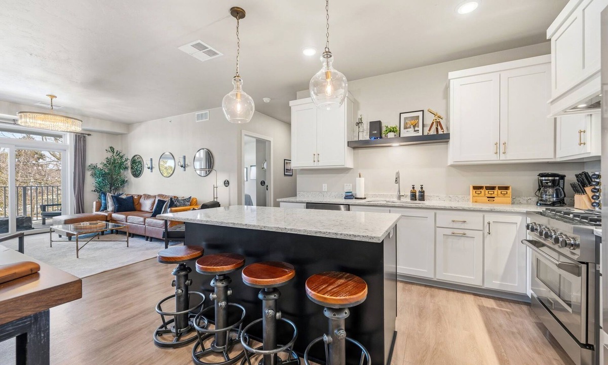 Egg Harbor Condo | Luxury Egg Harbor penthouse across from the marina with harbor views and walkable downtown location