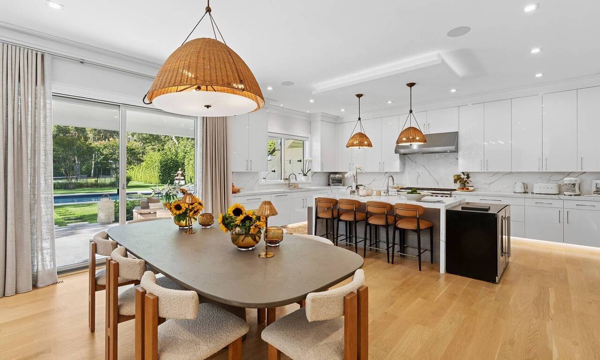 Southampton House | Luxury Resort Escape | Tennis, Hoops & Pickleball