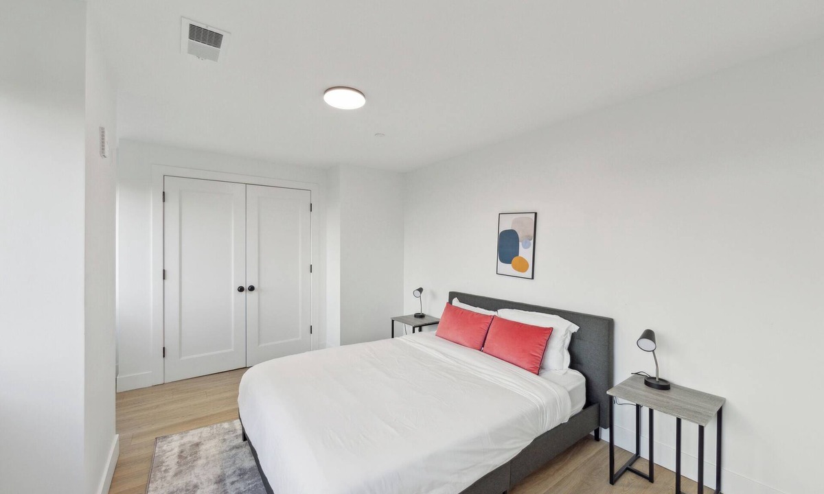 Downtown Wilmington Apartment | Market View Residence stunning 1bd Apt