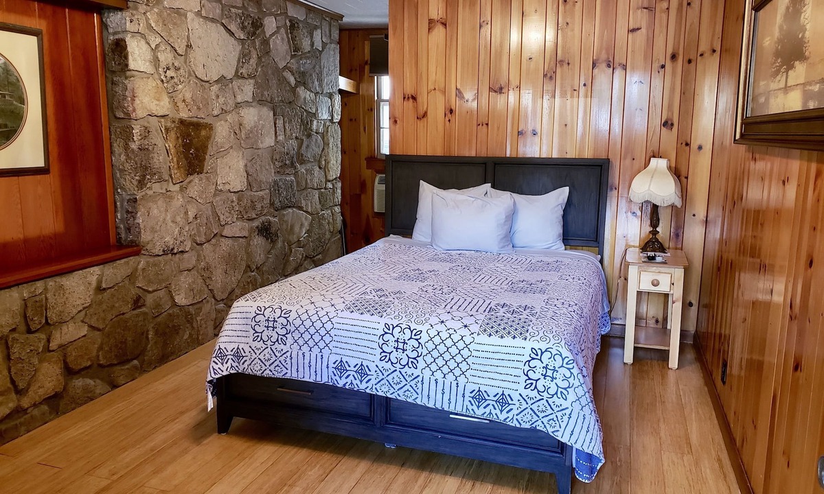 Gatlinburg Hotel | Marshall's Creek Rest Motel