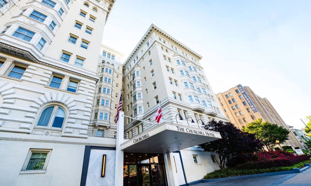 Kalorama Heights Hotel | Modern King Suite | Heart of Washington | 0.5 mi to Dupont Circle | 2 Units
