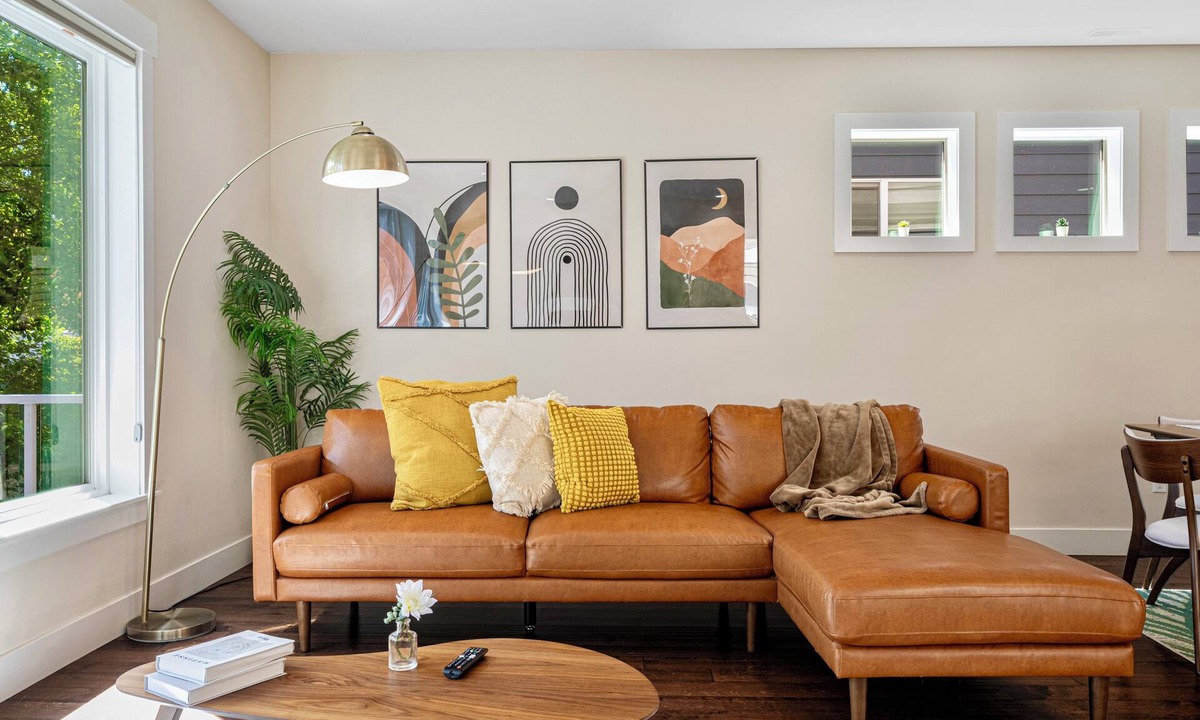 White Center House | Modern & Spacious 5B3.5B House Near Airport & Downtown