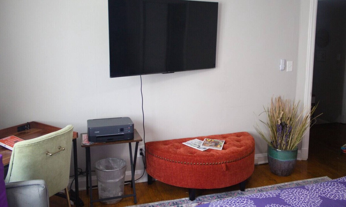 Downtown Baltimore Apartment | Oasis 3 · Vibrant Living in Large 2BR Apartment