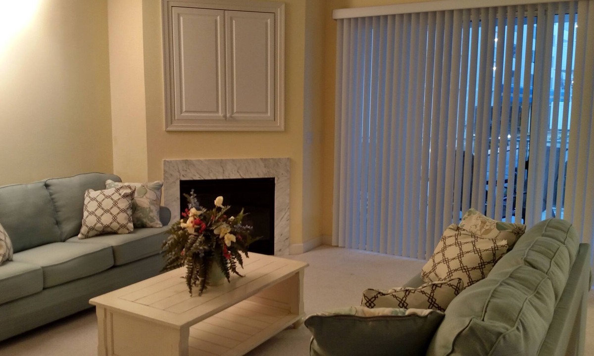 North Ocean City Condo | Ocean Block-Crib, stroller, high chair included, great for extended families!