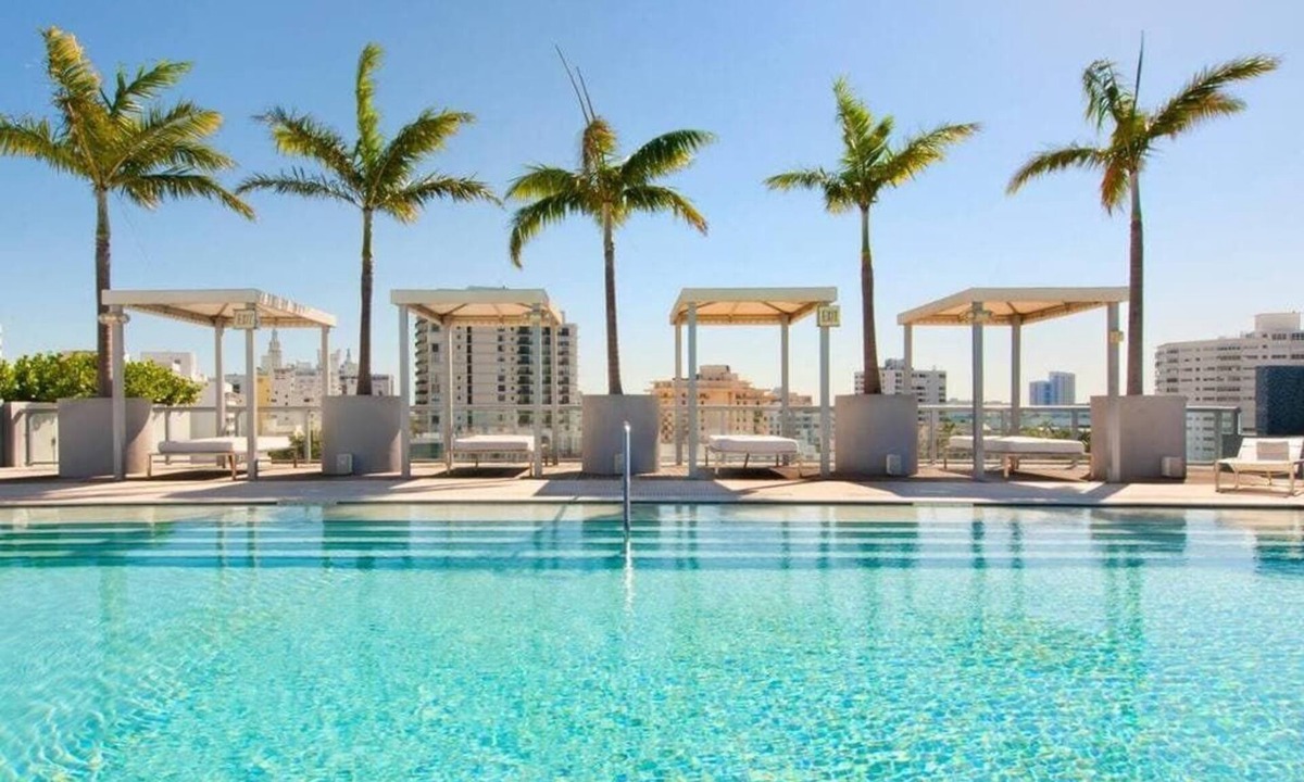 City Center Condo | Oceanfront 4⋆Suite Rooftop Pool Private Beach