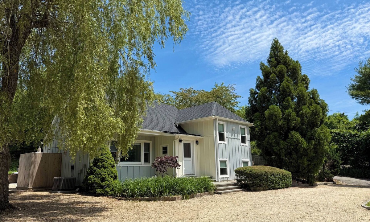 Tuckahoe House | Peaceful and Private 4-Bedroom Home in Southampton