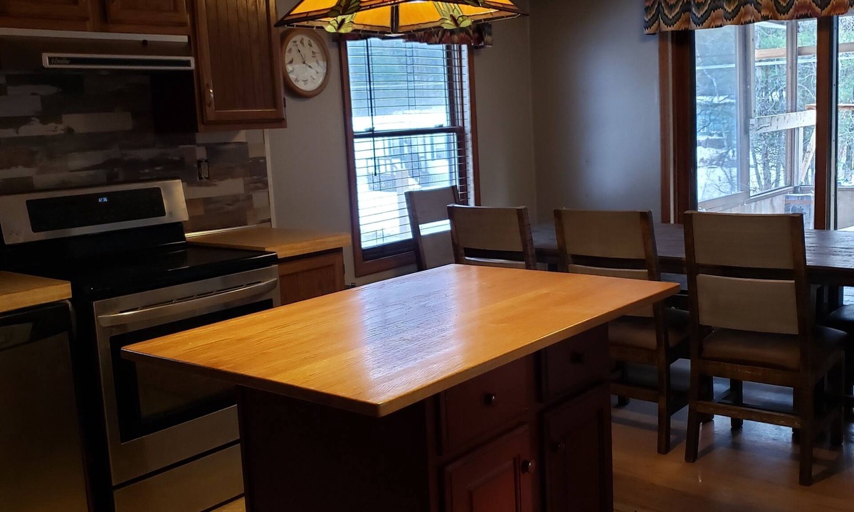 Warrensburg House | PERFECT FAMILY GETAWAY!