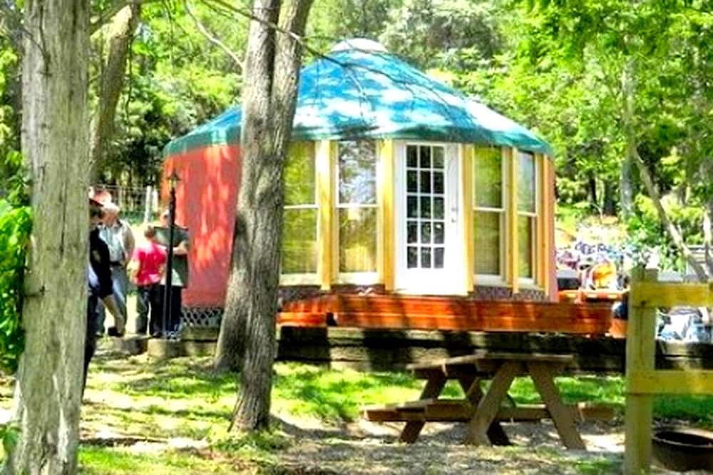 Luray RV Rental | Pet-Friendly Yurt Getaway on the Shenandoah River in Luray, Virginia