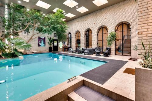Denver House | Private Poolside Paradise: Attached Home by Denver