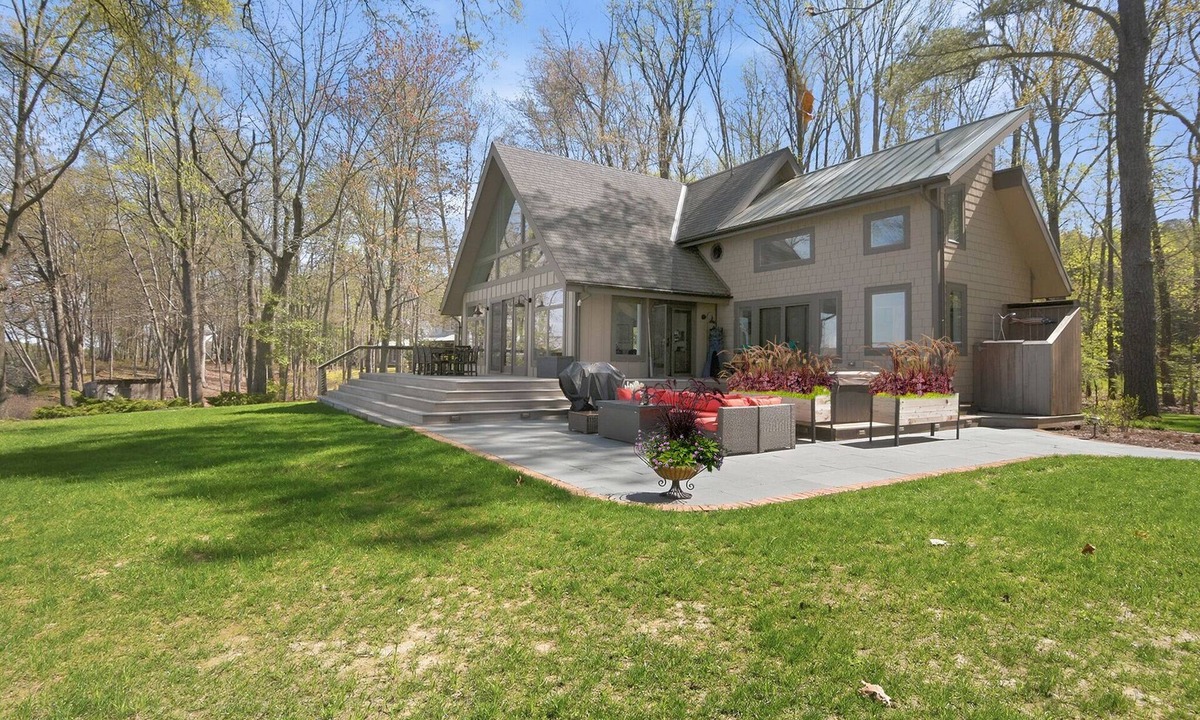 Chestertown House | Private Waterfront Cottage On Langford Creek With Hot Tub & Pier